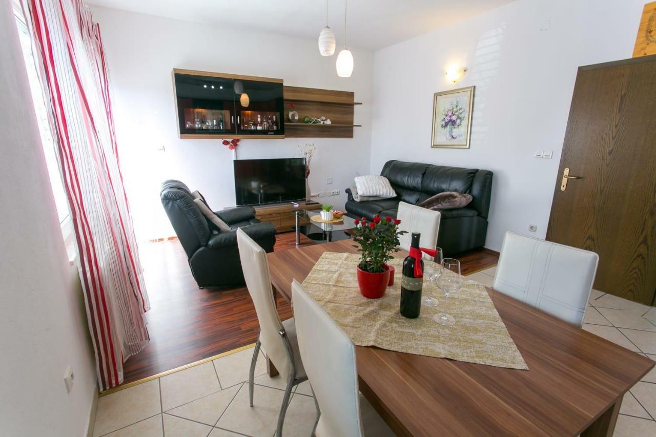 Apartmán Apartman Antea Kaštel Stari Exteriér fotografie